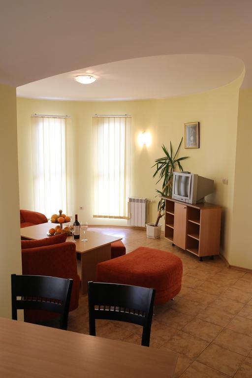 Family Hotel Papi Ράζλογκ Δωμάτιο φωτογραφία