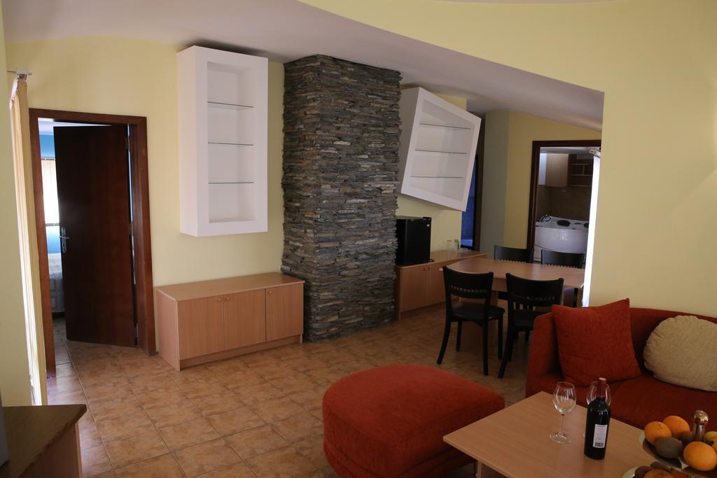 Family Hotel Papi Ράζλογκ Δωμάτιο φωτογραφία