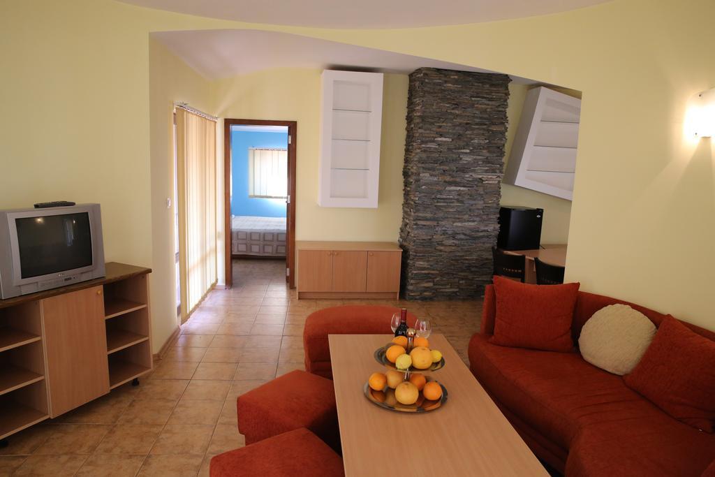 Family Hotel Papi Ράζλογκ Δωμάτιο φωτογραφία
