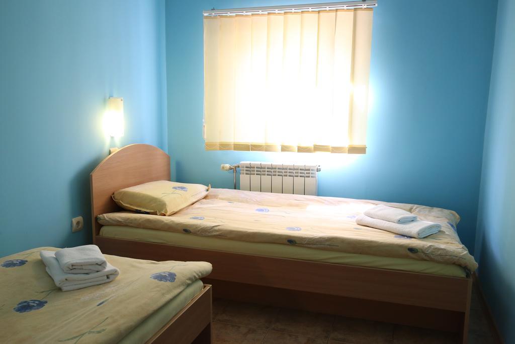 Family Hotel Papi Ράζλογκ Δωμάτιο φωτογραφία