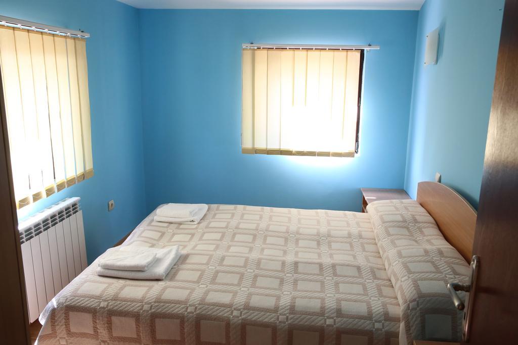 Family Hotel Papi Ράζλογκ Δωμάτιο φωτογραφία